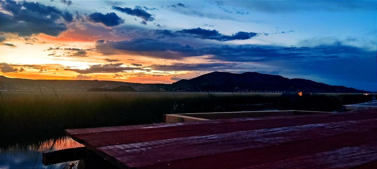 Titicaca Habitacion Panoramica Vista Al Amanecer Villa Puno Ngoại thất bức ảnh